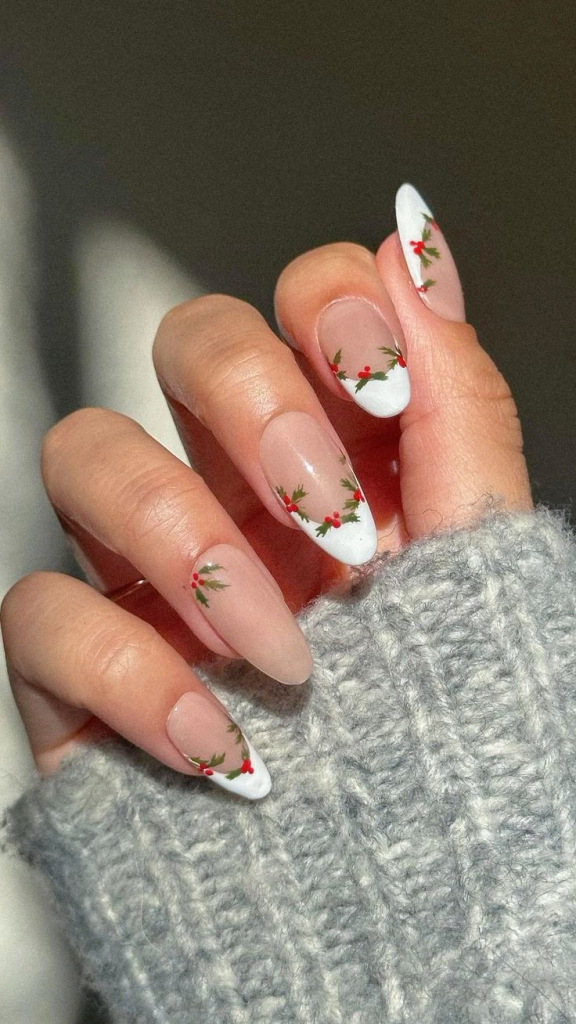 Festive Christmas nails 